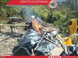 Ejército Ecuatoriano ejecuta operación que genera pérdidas de mas de USD 1 millón a organizaciones criminales